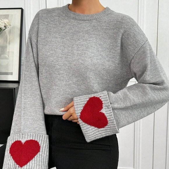 Grey Casual Women's Round Neck Cuff Heart Pattern Sweater - Picture 6 of 6